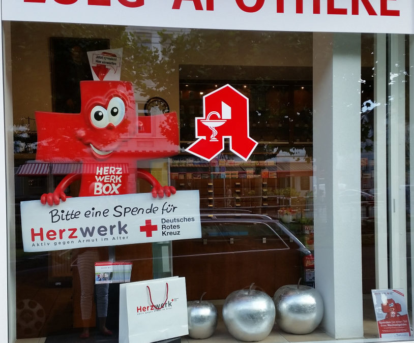 Herzwerk-Box macht Station in Oberkassler Lueg-Apotheke