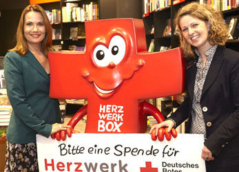 Herzwerk-Box zwischen Bestsellern – Mayersche Buchhandlung unterstützt Herzwerk